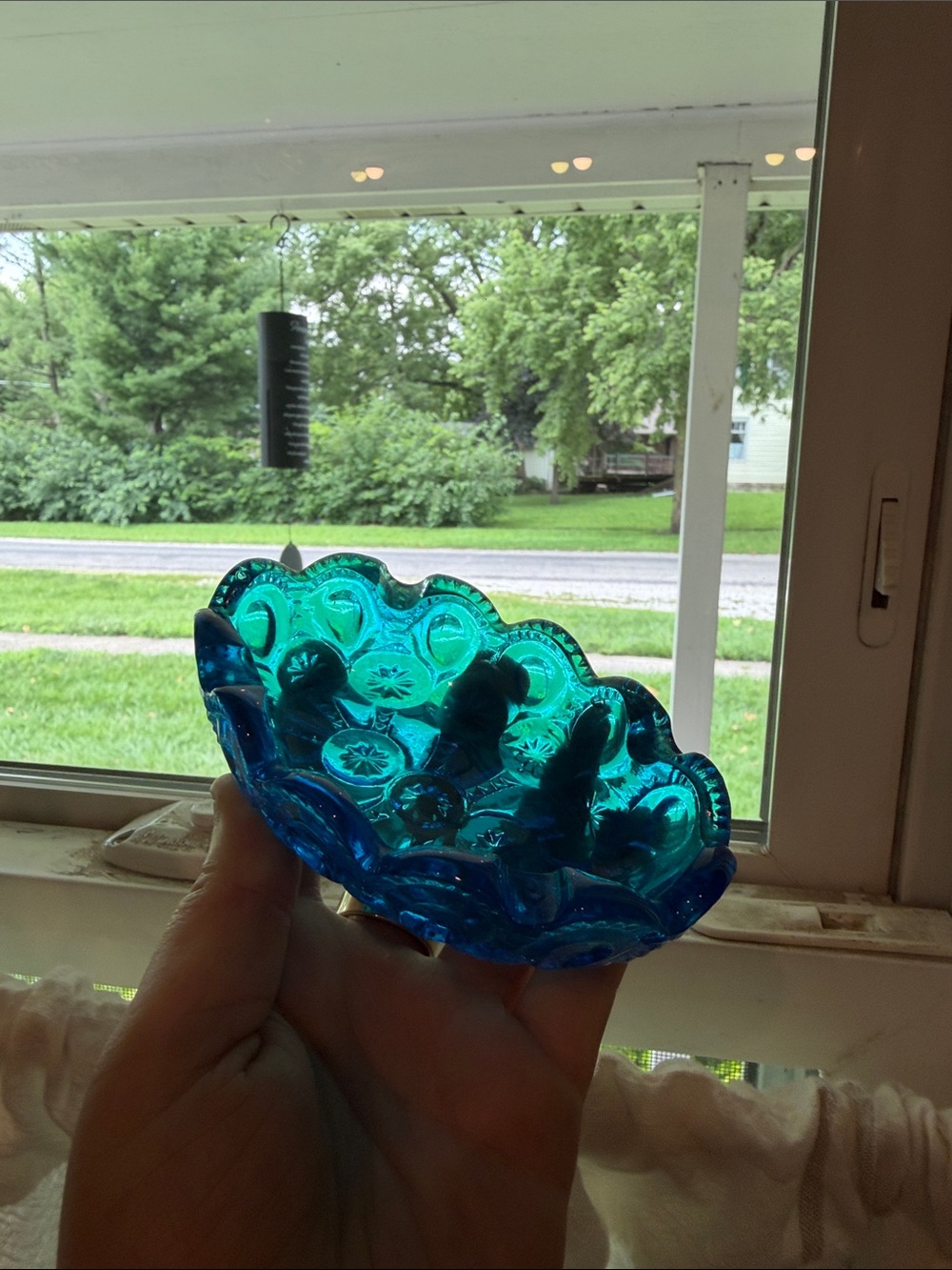 Moon & Star Ashtray L.E.Smith Oval Shape W/4 Cigarette Cutouts Colonial Blue